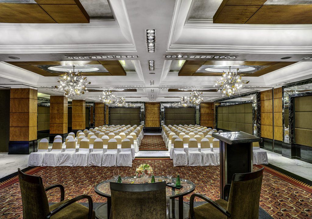 Отель Taj Club House Ченнаи Экстерьер фото
